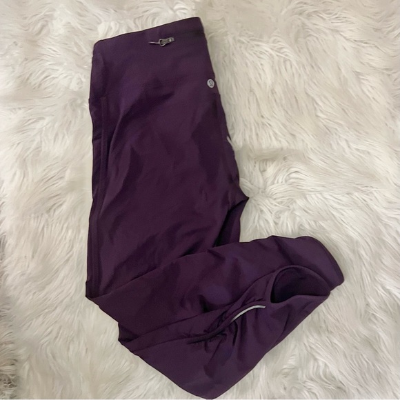 Lululemon High Rise Capri - Picture 5 of 5